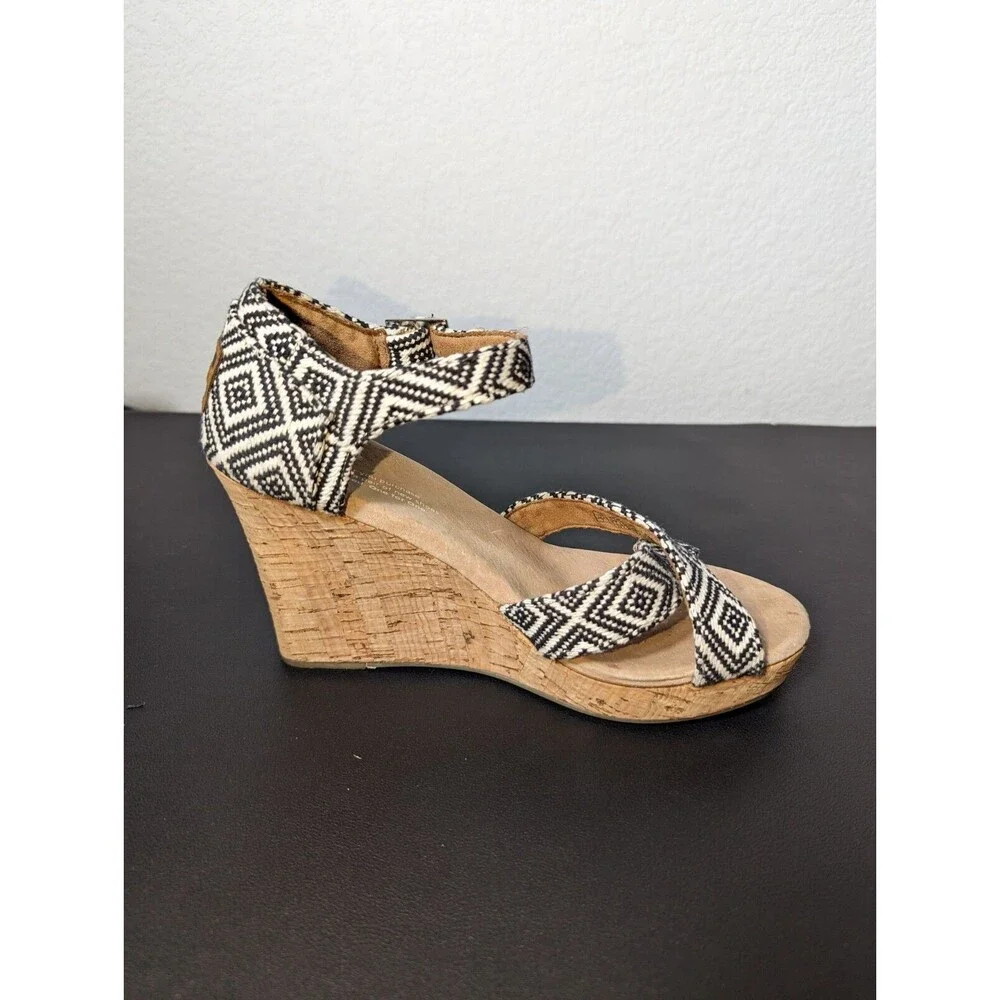 Toms Women Canvas Strap Cork Sole Wedge Sandals Black Tan Geometric BOHO W7